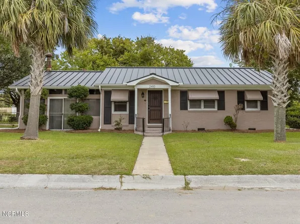 2410 Avery St, Morehead City, NC 28557
