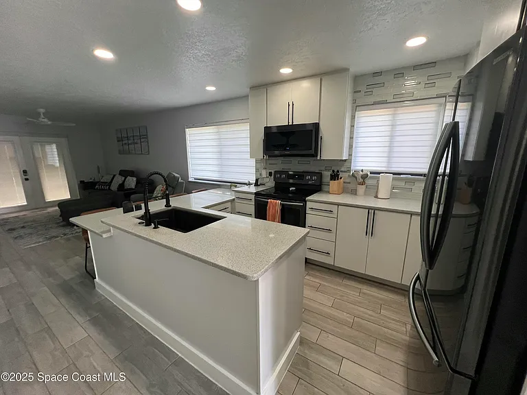 3230 Sand Dunes Ct — Photo 6