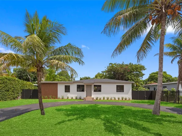 151 NW 146th St, Miami, FL 33168