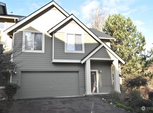 404 NW Pebble Ln, Issaquah, WA 98027