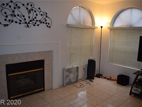 3rd image of 7986 Lisa Dawn Ave