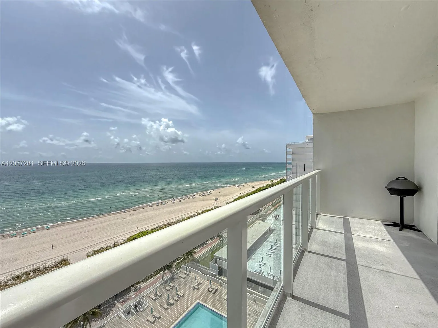 Arlen Beach Condo — Photo 2