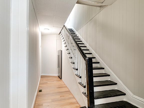 4th image of 3419 E Marshall St #1