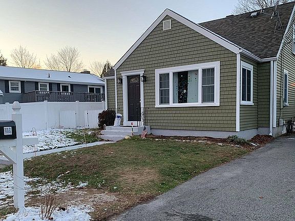 3rd image of 10 Anthony Dr