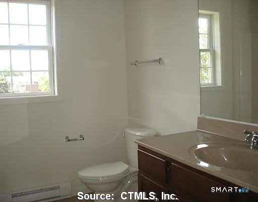 1 bed, 1.0 bath, 750 sqft, $2,275 — Photo 3