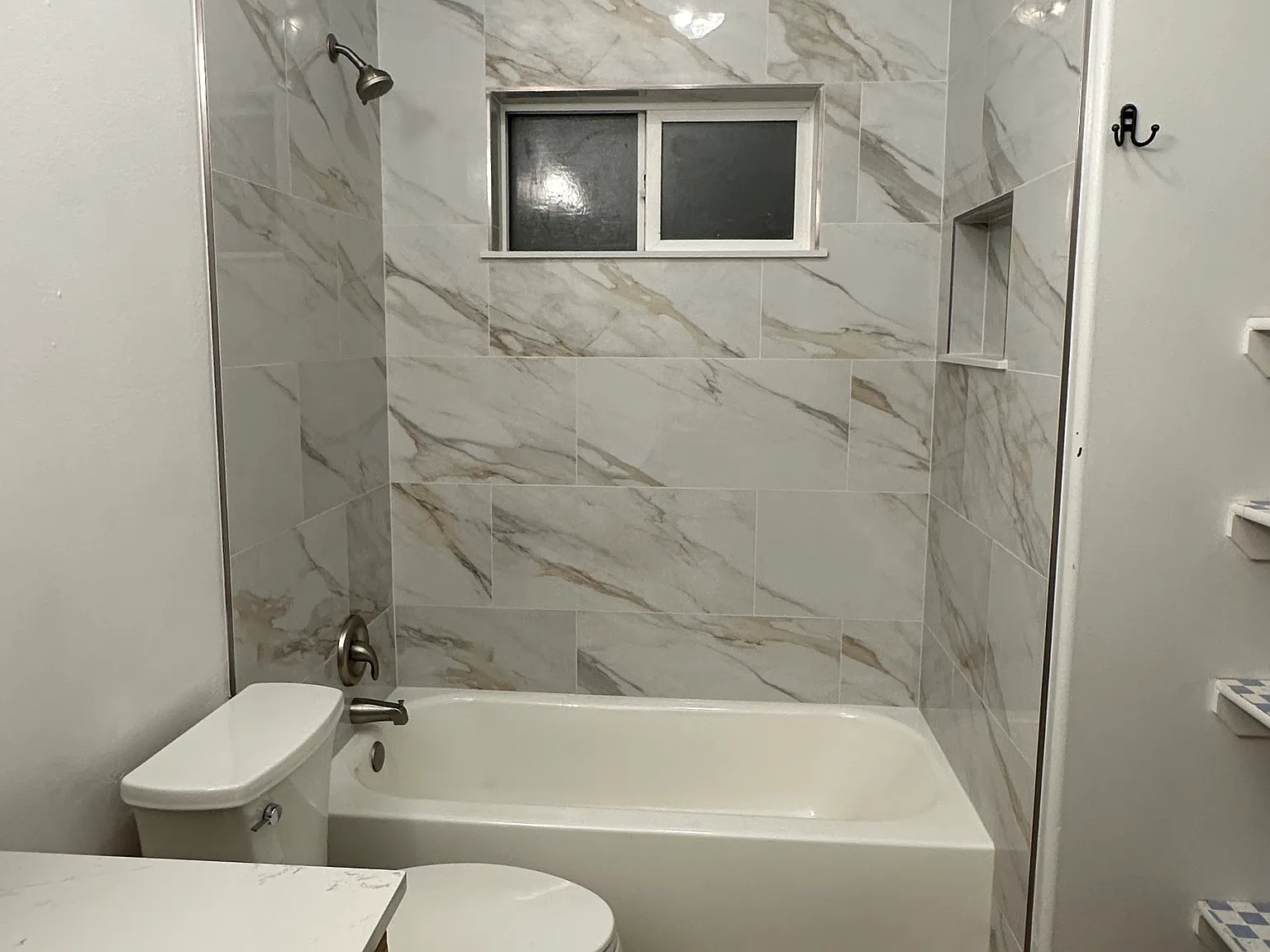 4 bed, 1600 sqft, $1,950 — Photo 3