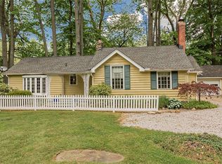 2613 Dodd Rd, Willoughby Hills, OH 44094