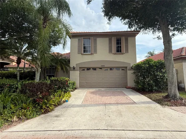 4004 Dorado Dr, Riviera Beach, FL 33418