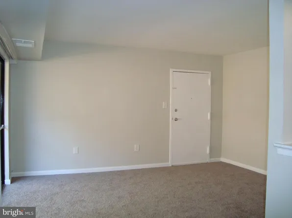 17822 Buehler Rd #2-1-B, Olney, MD 20832