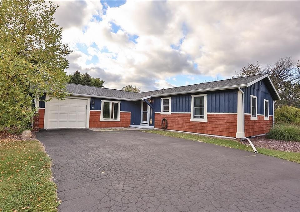1st image of 5836 Mountain Ash Dr