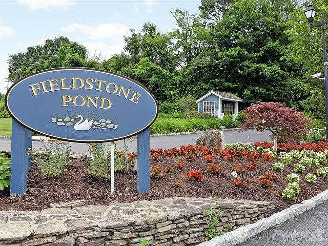 001_Fieldstone Pond