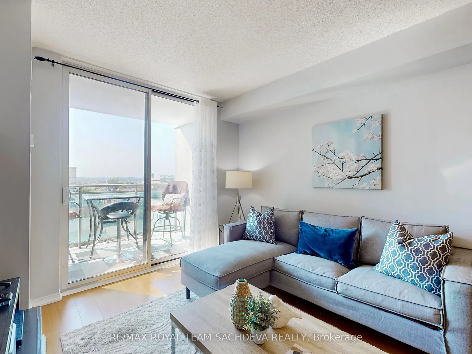 2 bed, $2,200 — Photo 4