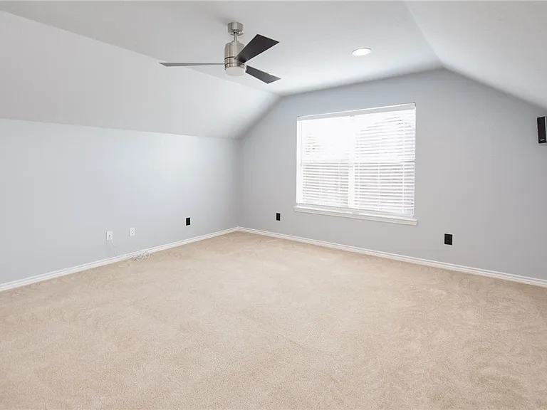 3715 Bridle Ct — Photo 19