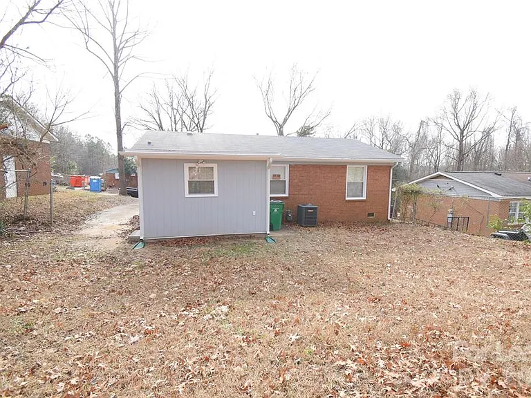 924 Edgegreen Dr — Photo 29