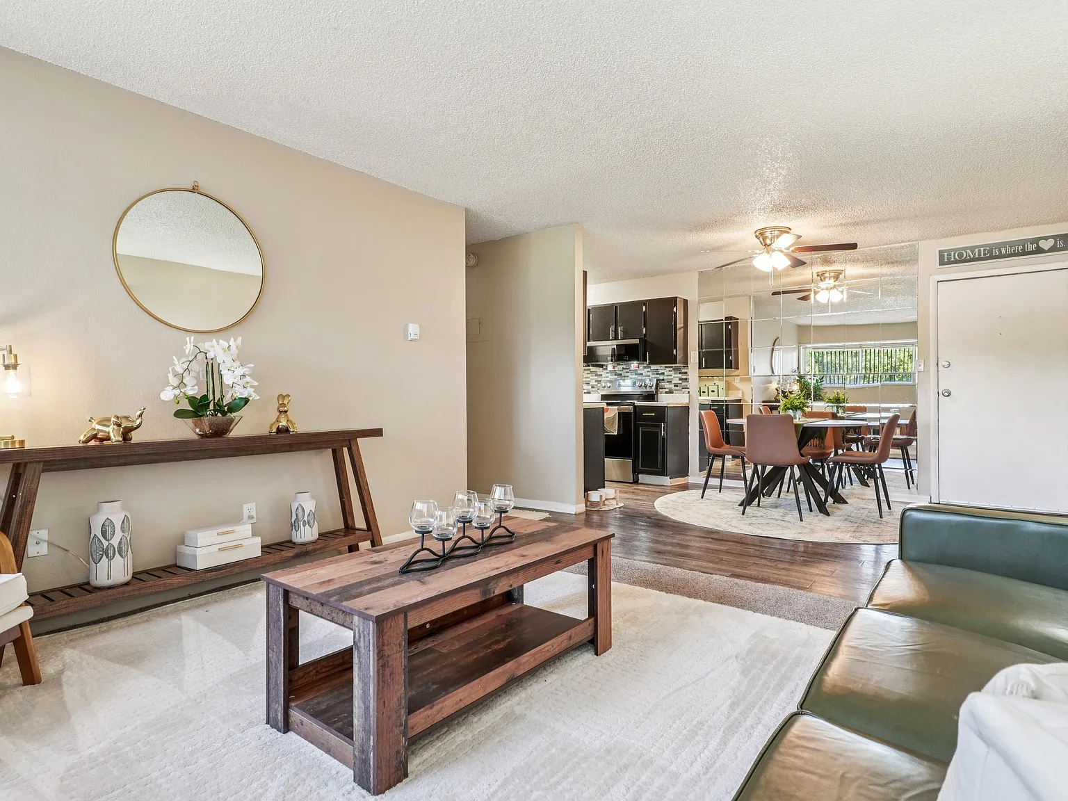 The Montecito Apartments — Photo 3