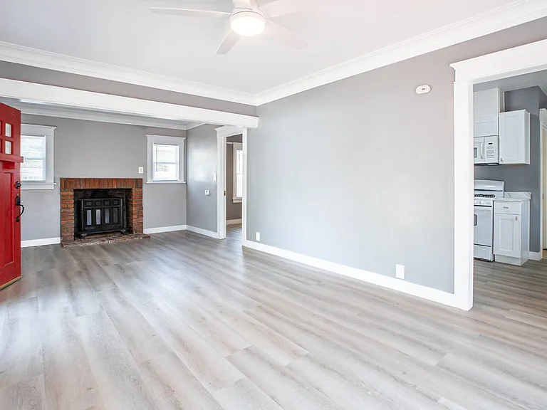 1170 Sonora Ave — Photo 9
