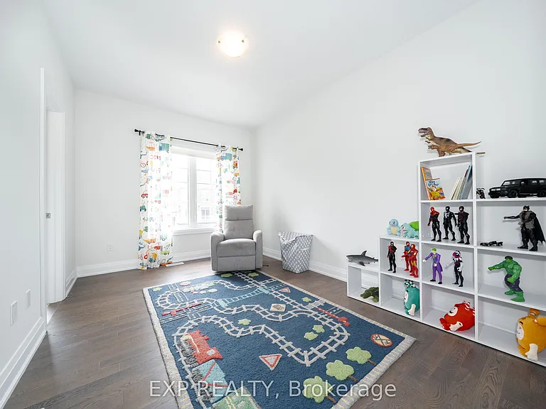 114 Seguin St — Photo 21