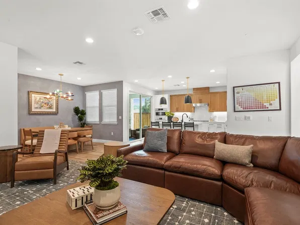 336 Waypoint Dr, Napa, CA 94558