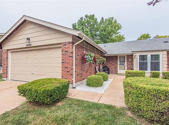 3rd image of 6554 Dolphin Cir E
