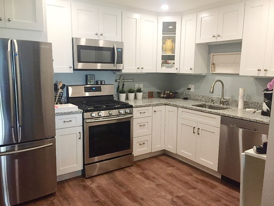 2nd image of 28 Rose Ct Unit 28