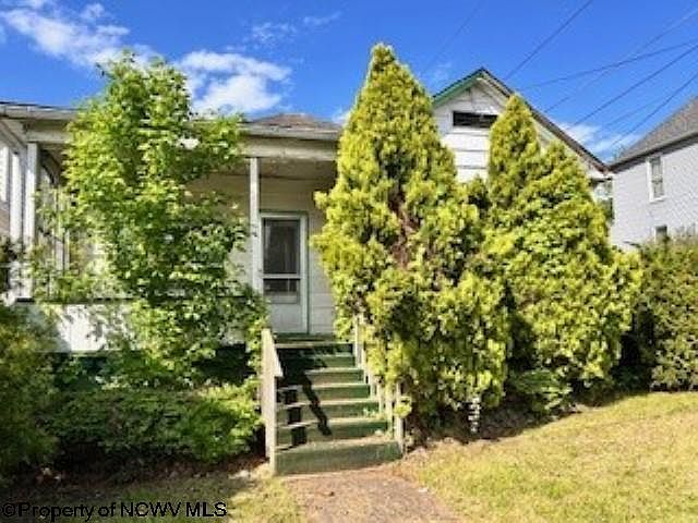 1st image of 530 Newton St