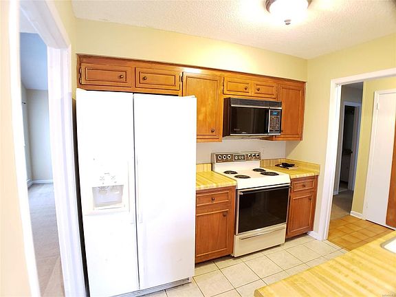 3rd image of 4605 Young Farm Ct