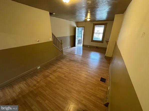 6148 Upland St, Philadelphia, PA 19142