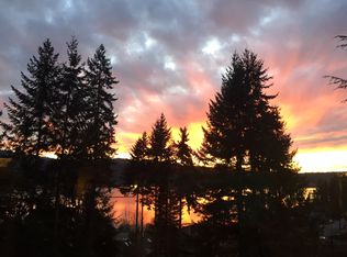 19908 SE 32nd St, Sammamish, WA
