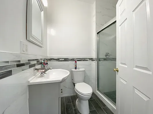 Rented by Daniel Gale Sotheby's International Realty | media 23