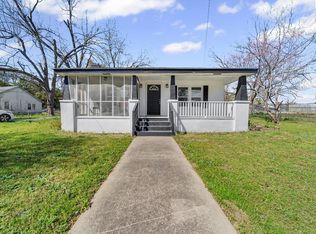 1221 McRae Rd, Camden, SC 29020