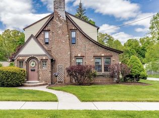 45 Rochelle St, West Springfield, MA 01089