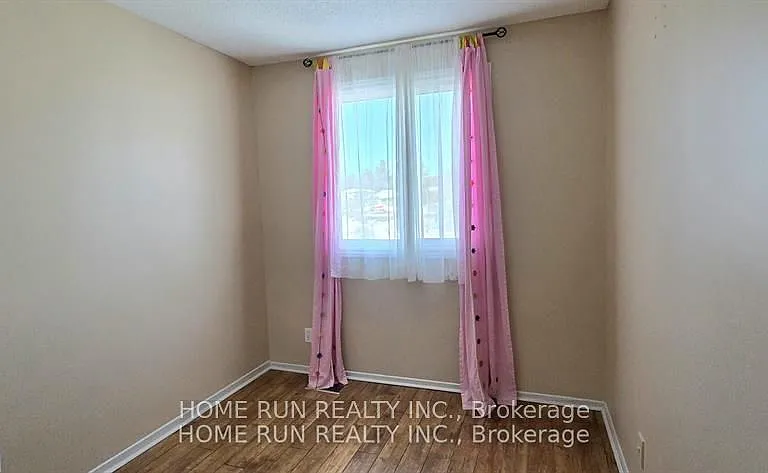 1994 Greenway Park Ln — Photo 18