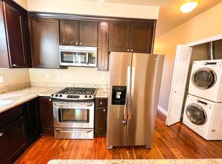 1811 17th Ave S #302, Seattle, WA 98144