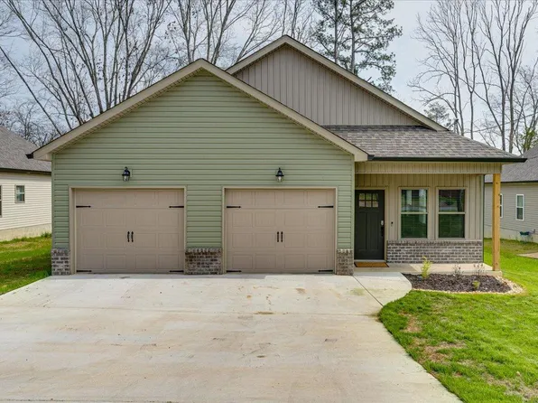48 N Elm Ave, Ringgold, GA 30736