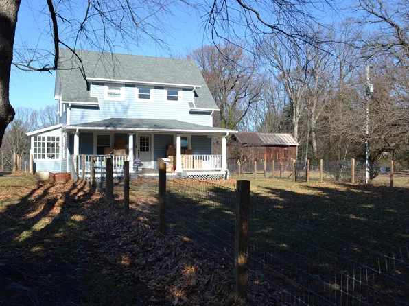 848 Gatling Ln NW, Roanoke, VA 24017