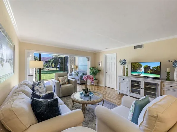 940 Palm View DR #115, NAPLES, FL 34110