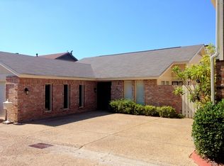 5663 S Lakeshore Dr, Shreveport, LA 71119