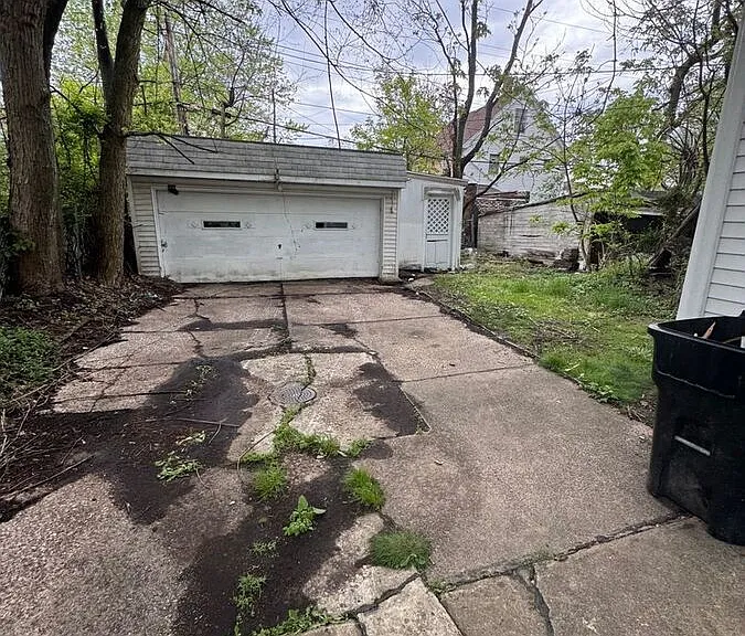 3188 E 119th St #DOWN — Photo 44