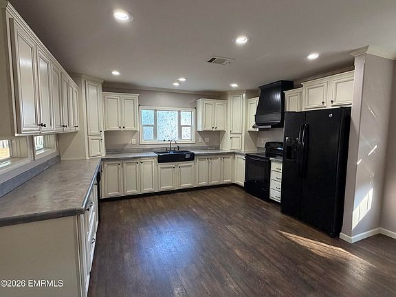 3rd image of 9081B Fellowship Rd