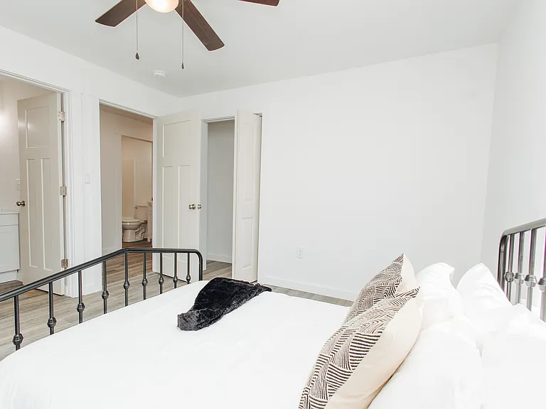 245 Carolina Ave — Photo 7