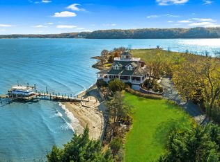 696 Marlborough Point Rd, Stafford, VA 22554