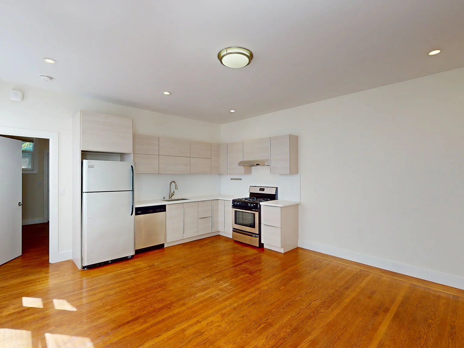 1 bed, $5,295 — Photo 1