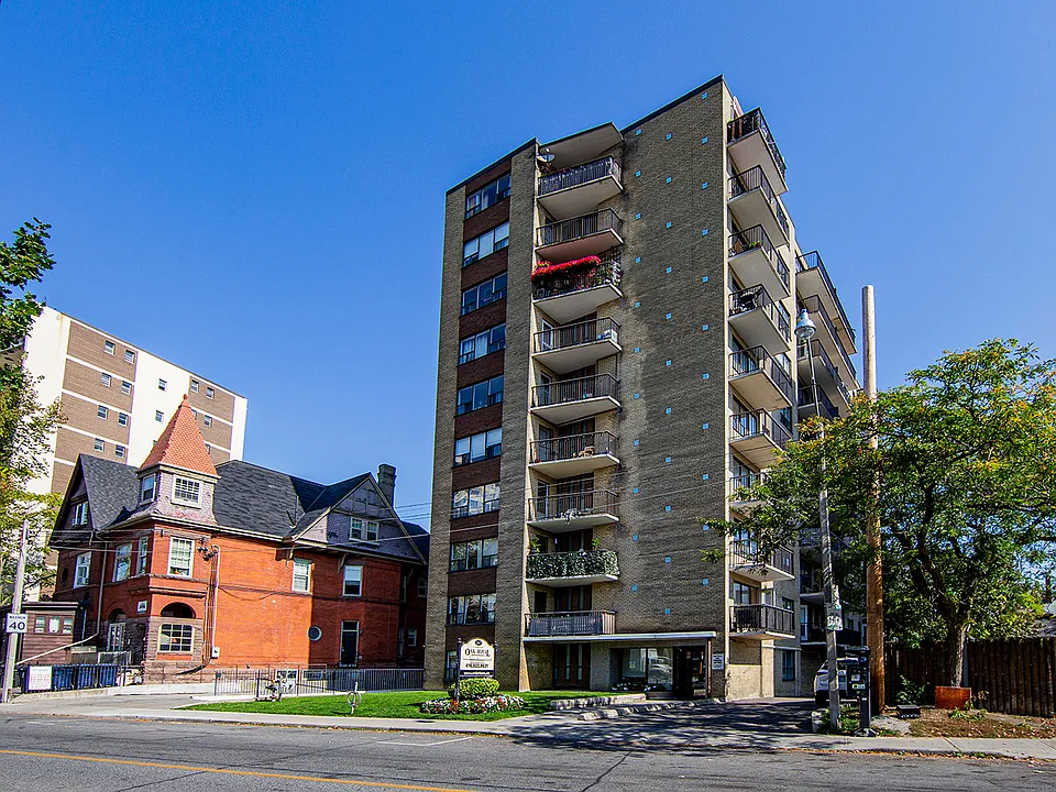267 Saint George St