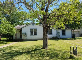 205 Fairway Dr, Bryan, TX 77801