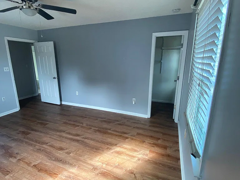 8232 Meadowdale Ln — Photo 27