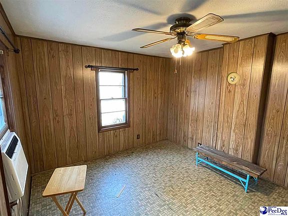 4th image of 910 E Carolina Ave