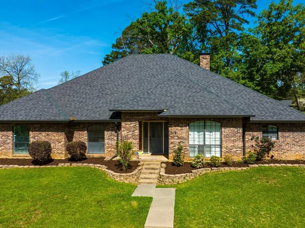 1401 Wisteria Ln, Longview, TX 75604