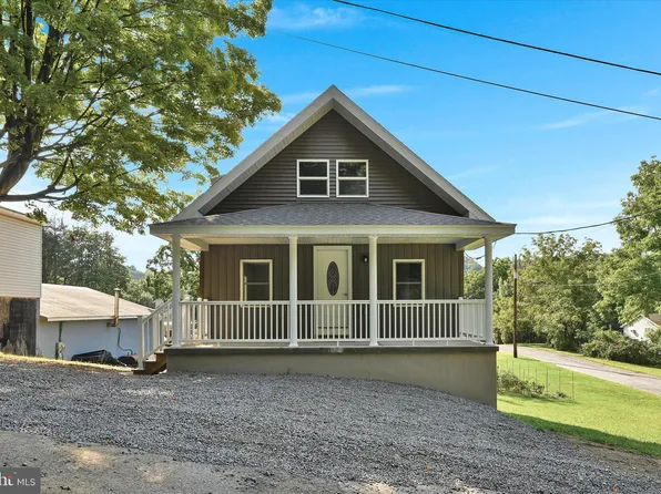 403 North St, Pottsville, PA 17901