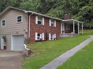 3906 SE Cruze Rd, Knoxville, TN 37920