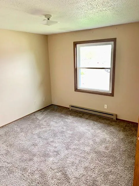 2 bed, 908 sqft, $995 — Photo 4